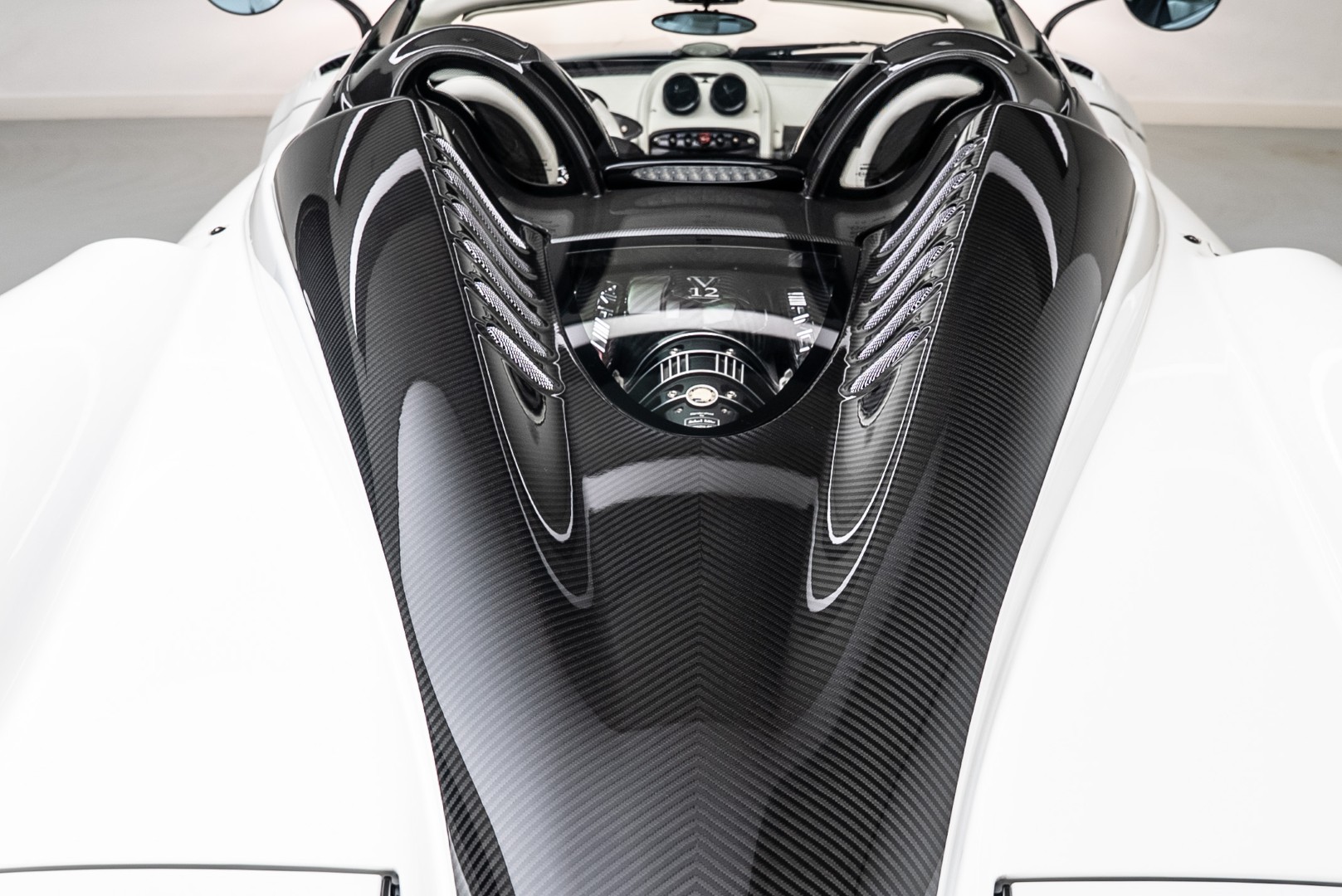 2018 PAGANI HUAYRA ROADSTER | 1 of 100 | UNIQUE PEARL WHITE COLOR